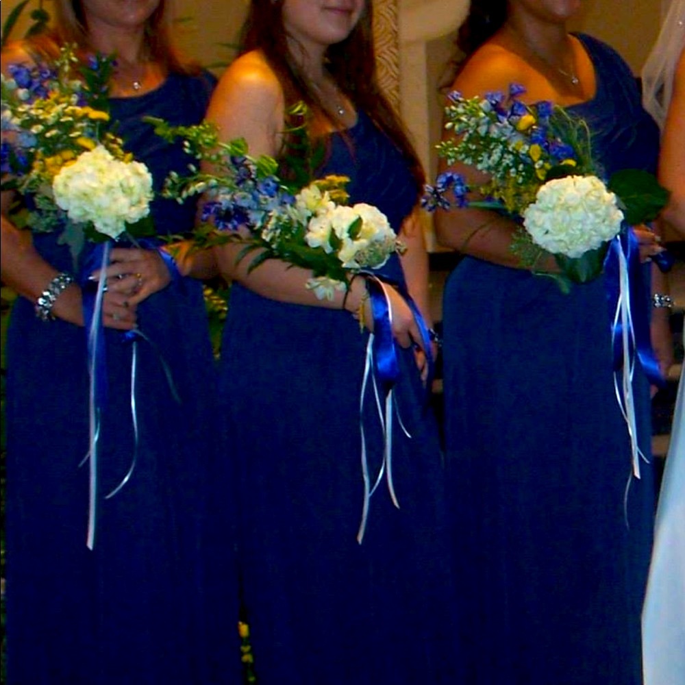 Dress - Picture 5 of 6